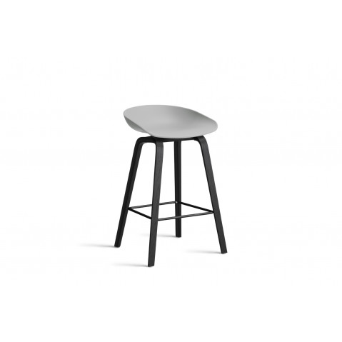 Tabouret AAS32 de Hay, Pieds en chêne noir, 2 tailles, 10 coloris 