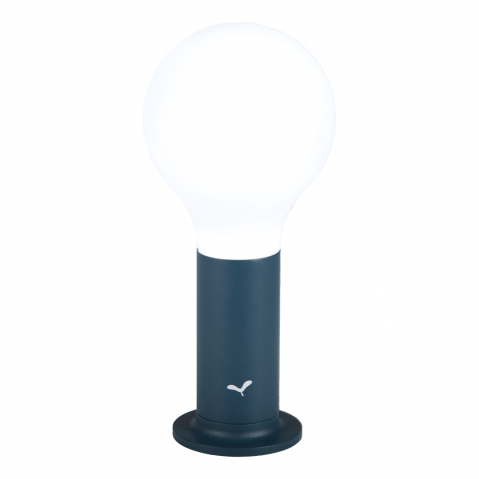 Lampe APLO de Fermob, avec support aimanté, 6 coloris
